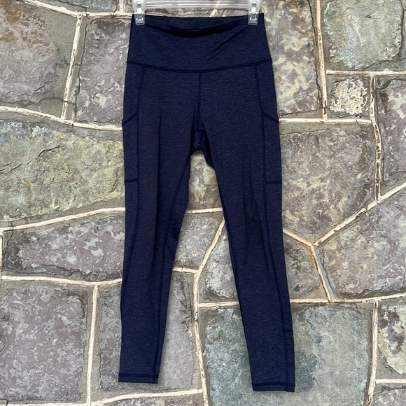 Aerie paneled leggings with pockets - Picture 3 of 7